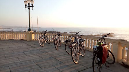 E-велосипед порту города тура